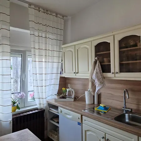 דירה Pasha Apartman *